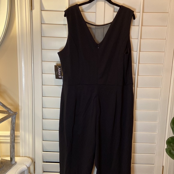 Alexa b nites black jumpsuit nwt - Picture 6 of 9